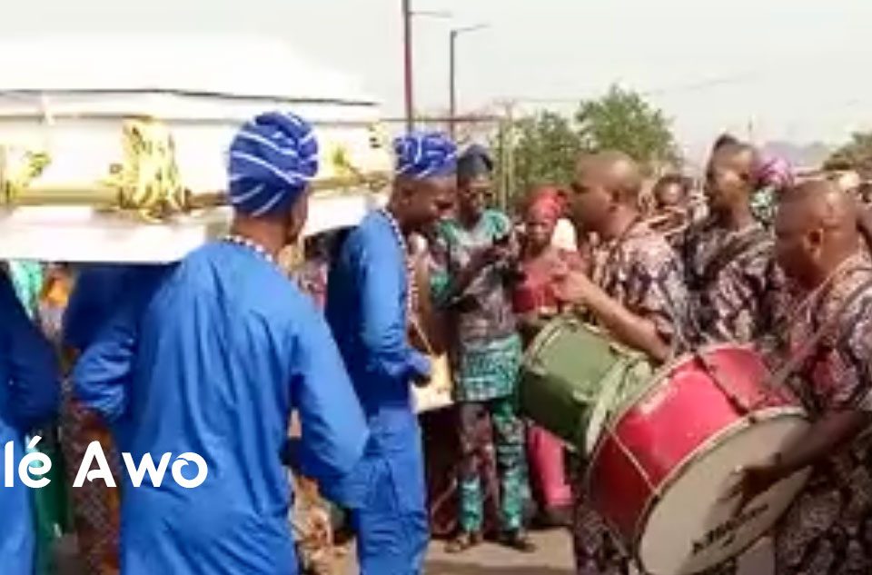 Actos fúnebres del Elegun Sango Koso en Oyo